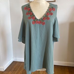 Misia 3X cold shoulder top